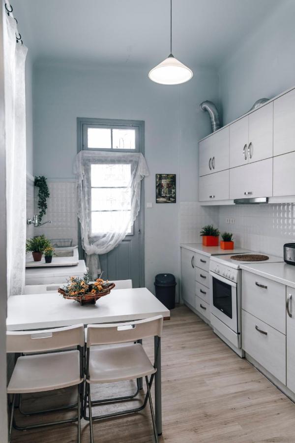 Monastiraki-Psiri, Old Town, 3-Bdr Apt, Sleep 6-10P, Spacious Court Yard Atena Exterior foto