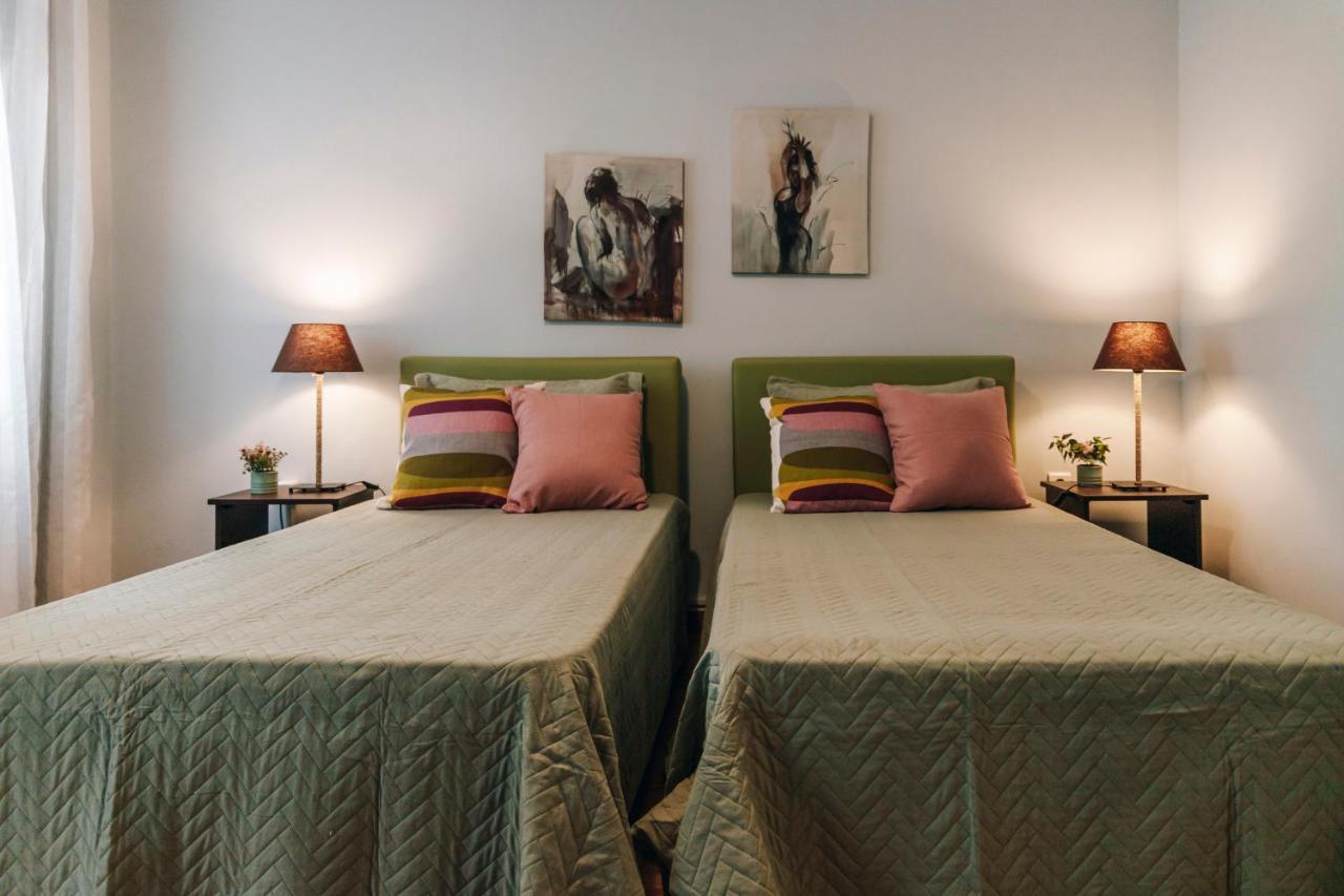 Monastiraki-Psiri, Old Town, 3-Bdr Apt, Sleep 6-10P, Spacious Court Yard Atena Exterior foto